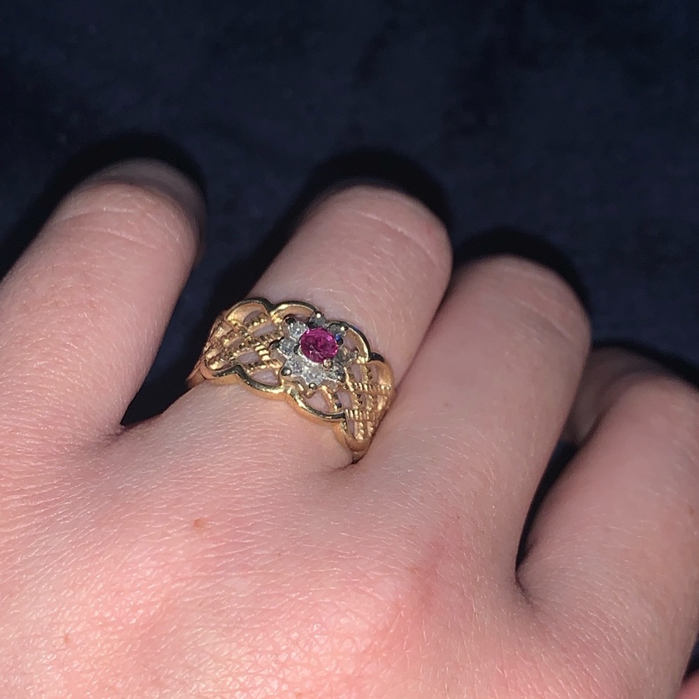 Gold diamond and ruby ring